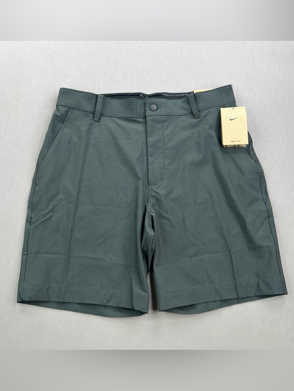 NIKE MENS DRI-FIT VICTORY HYBRID 7” GOLF SHORTS